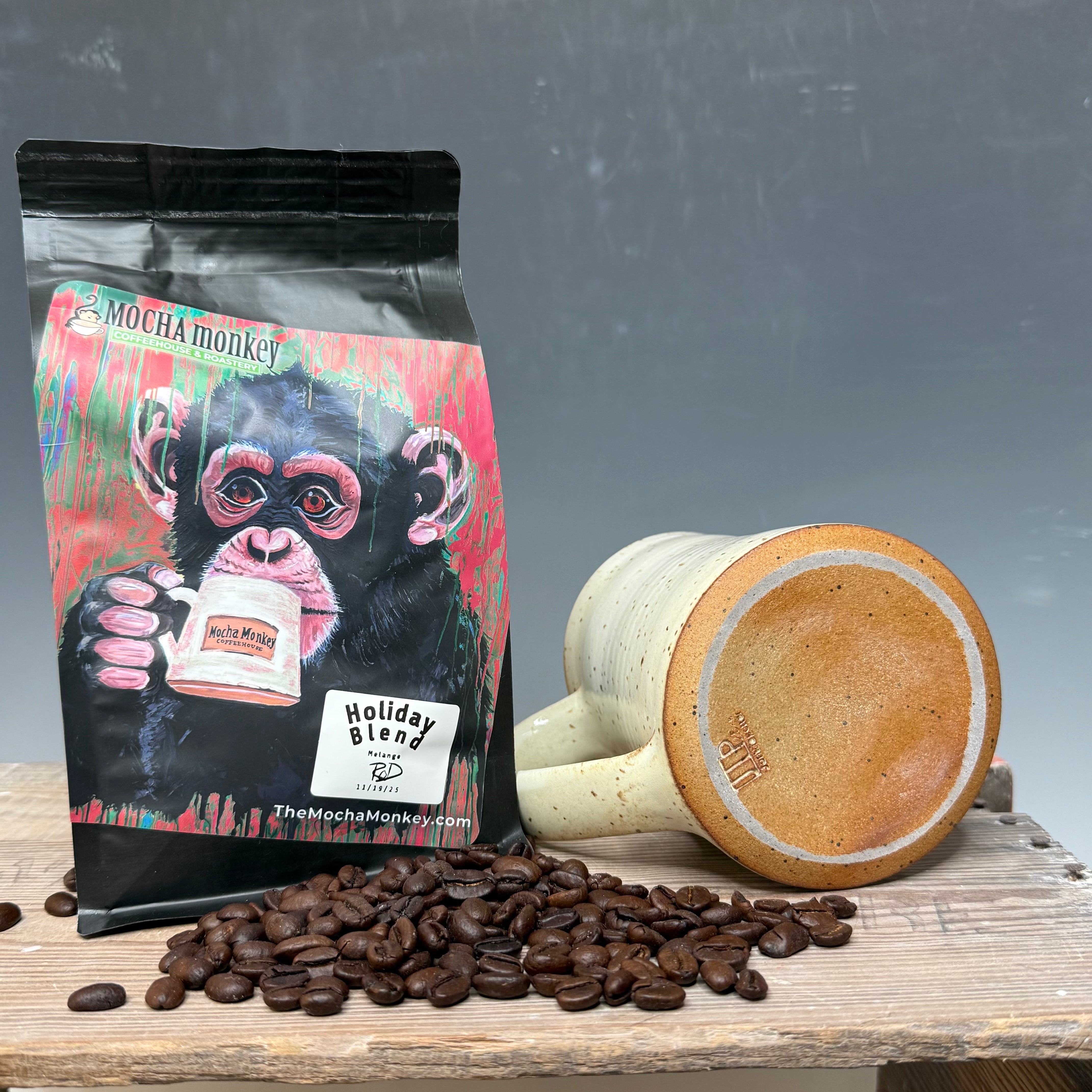 Holiday Blend Coffee Beans and Mug Bundle - 22-23 oz. Mug