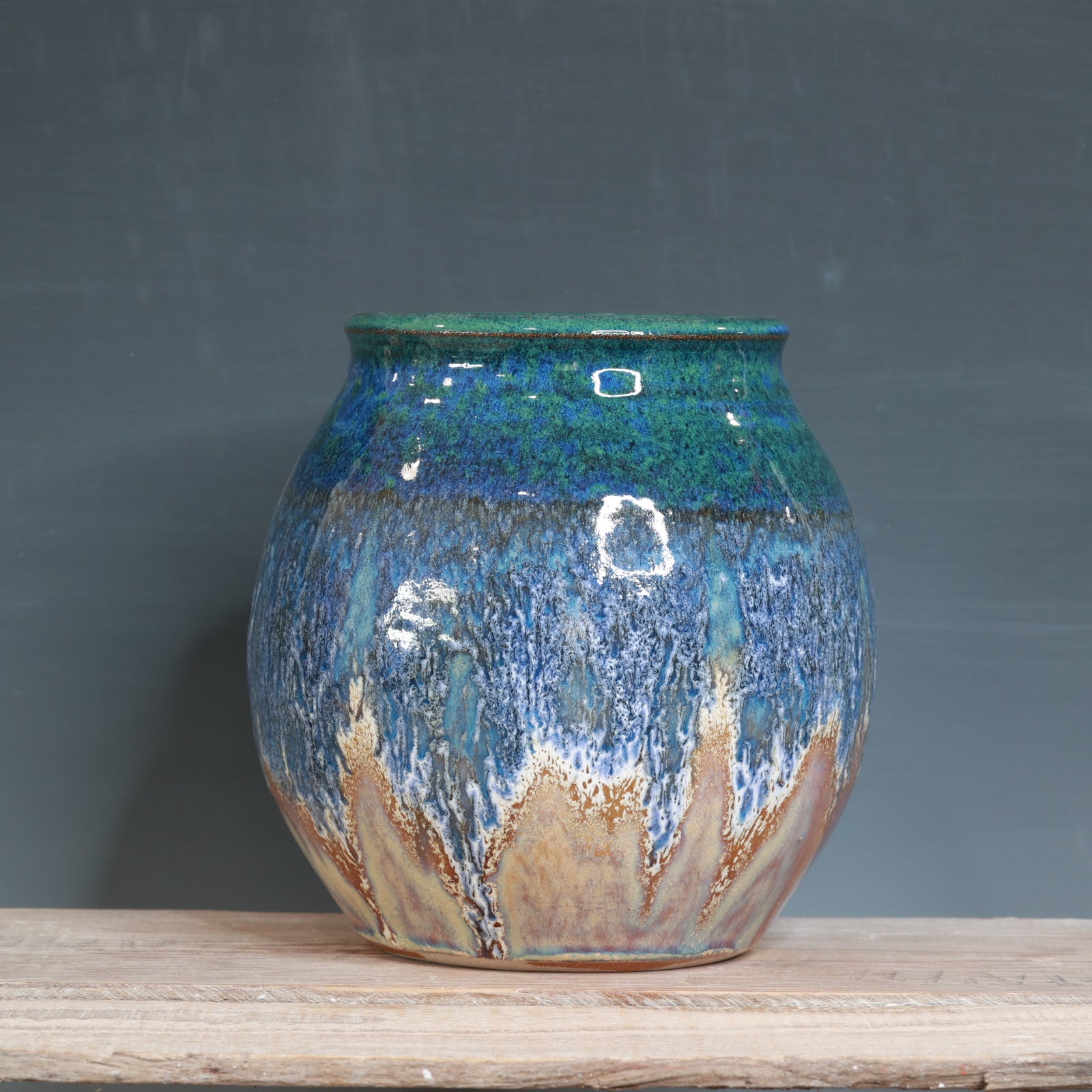 Beachy Vase 7 inch tall