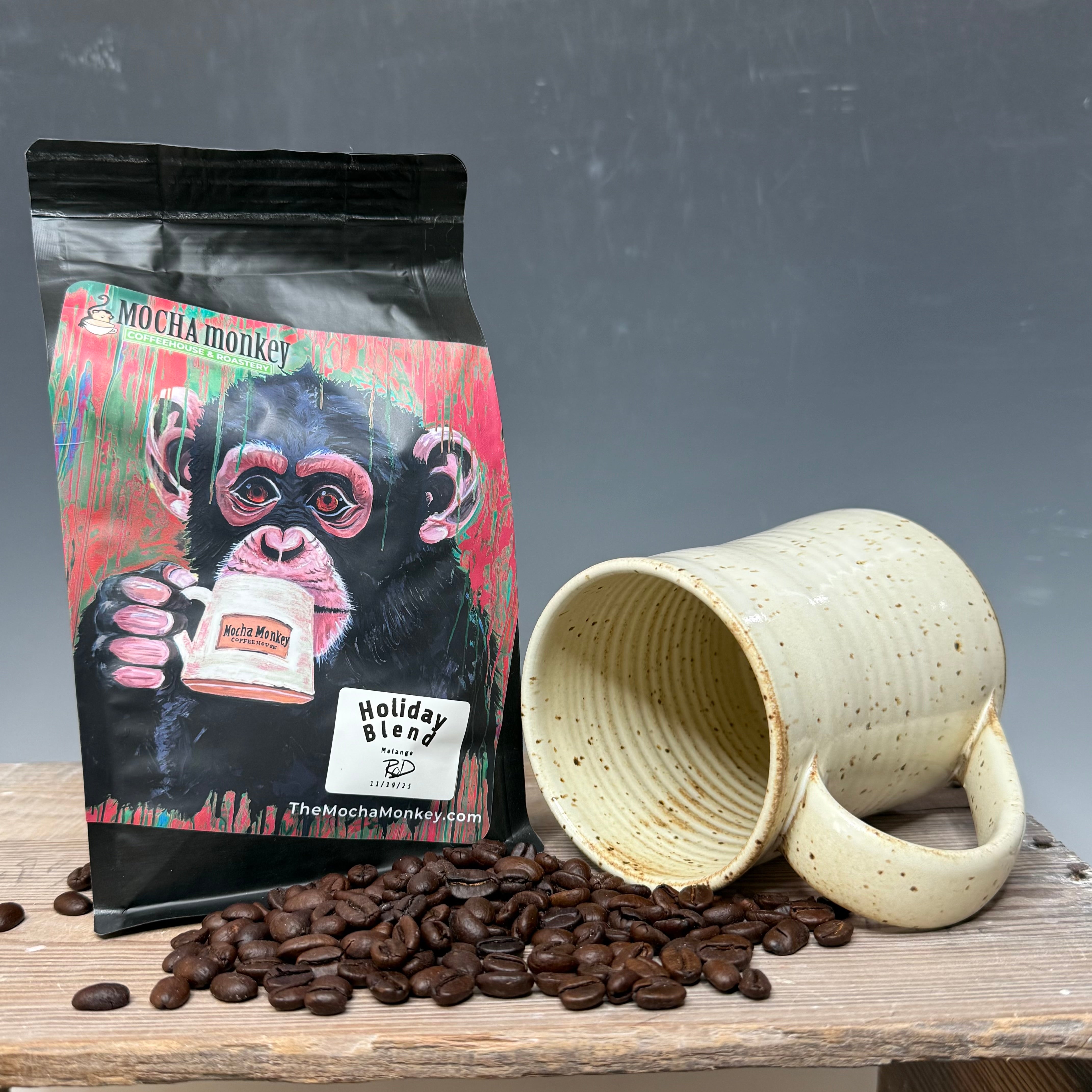 Holiday Blend Coffee Beans and Mug Bundle - 22-23 oz. Mug