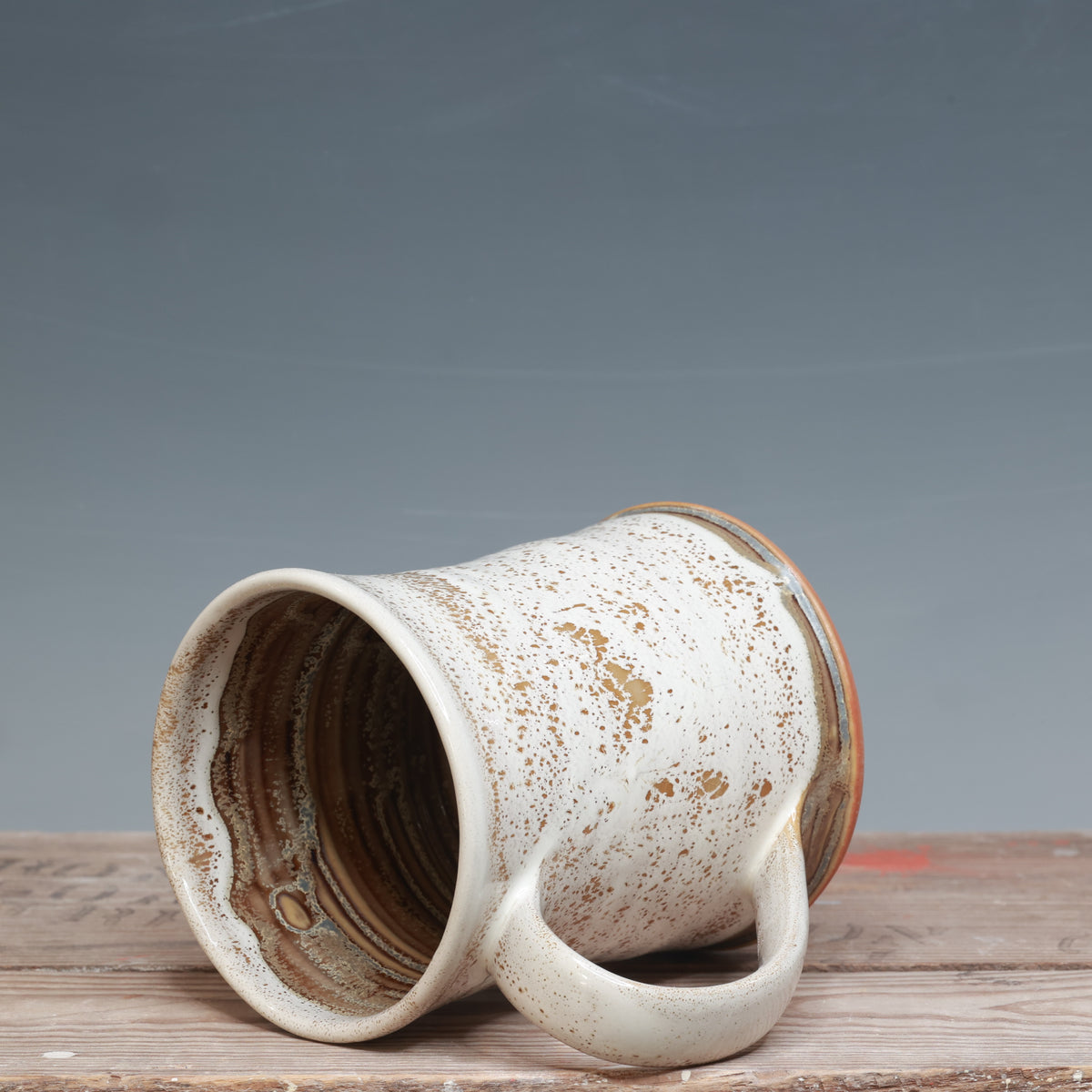 Alabaster and White Gloss Mug 16-18