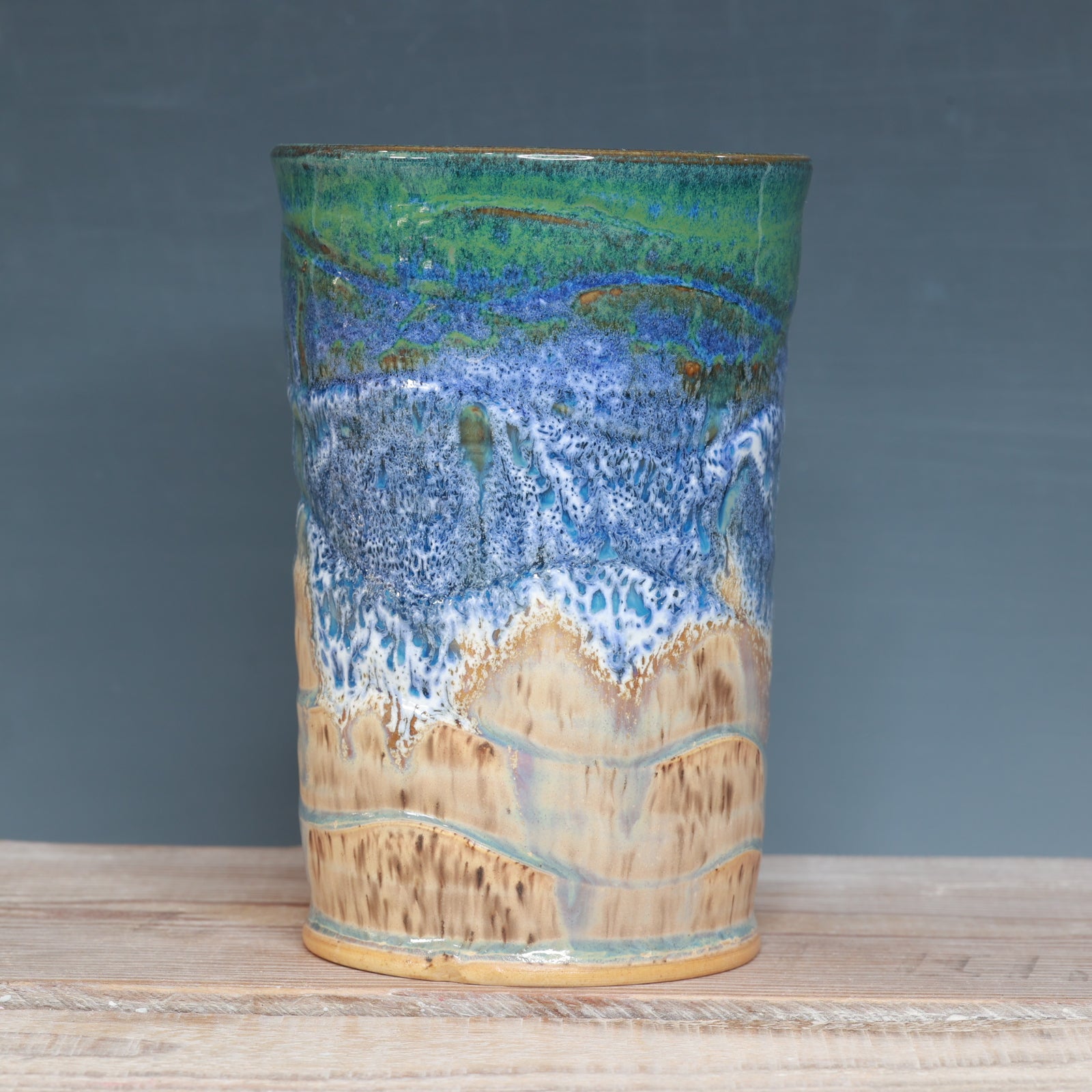 Blue surf and Sandstone Beach 21-22 oz