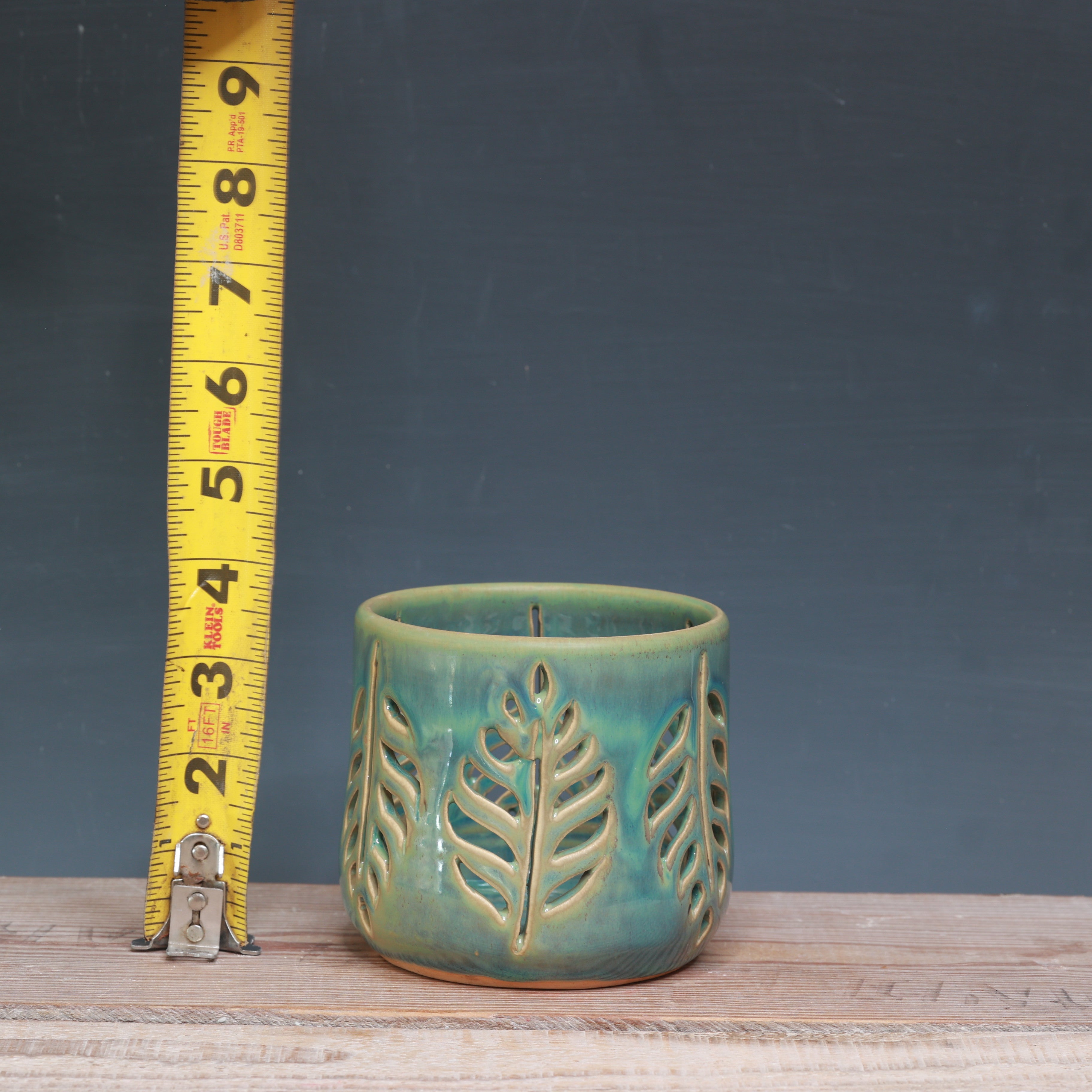 Green Tea Carved Cup